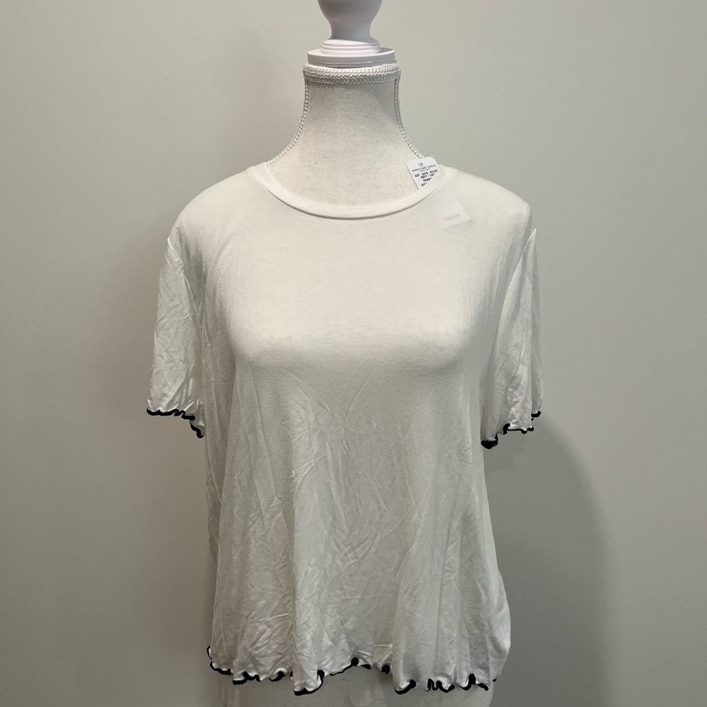 American Eagle Soft & Sexy Lettuce Trim Baby Tee (NWT)